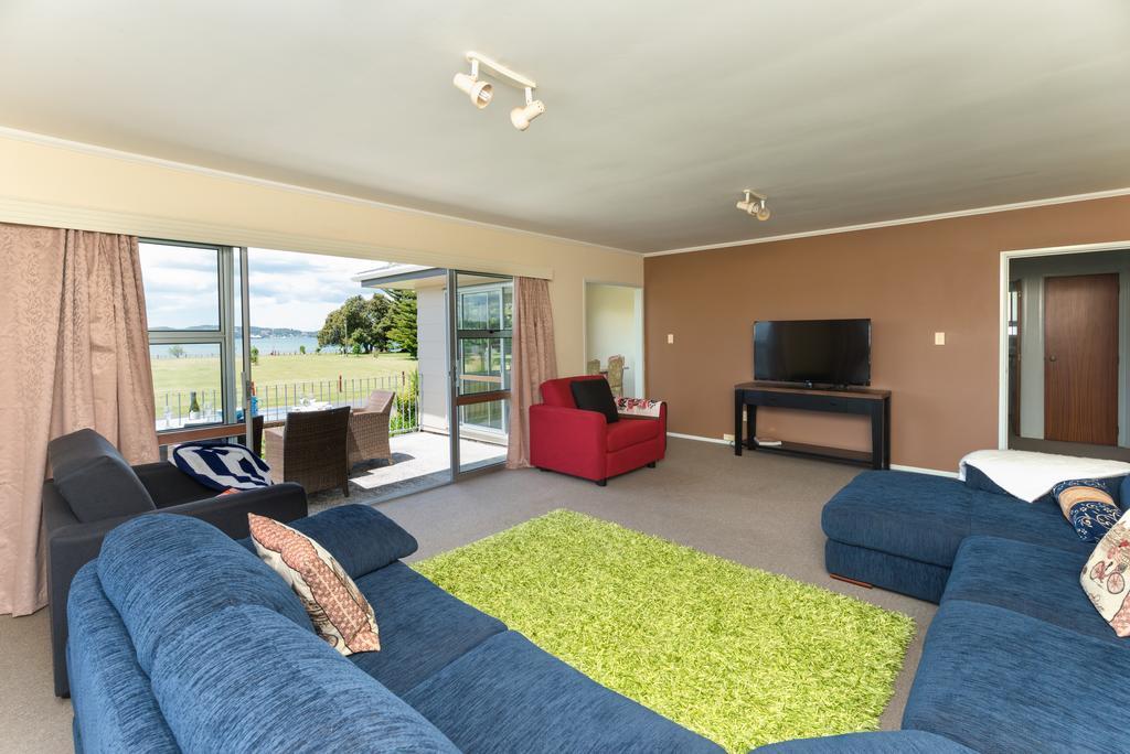 Waitangi Beach House 객실 사진