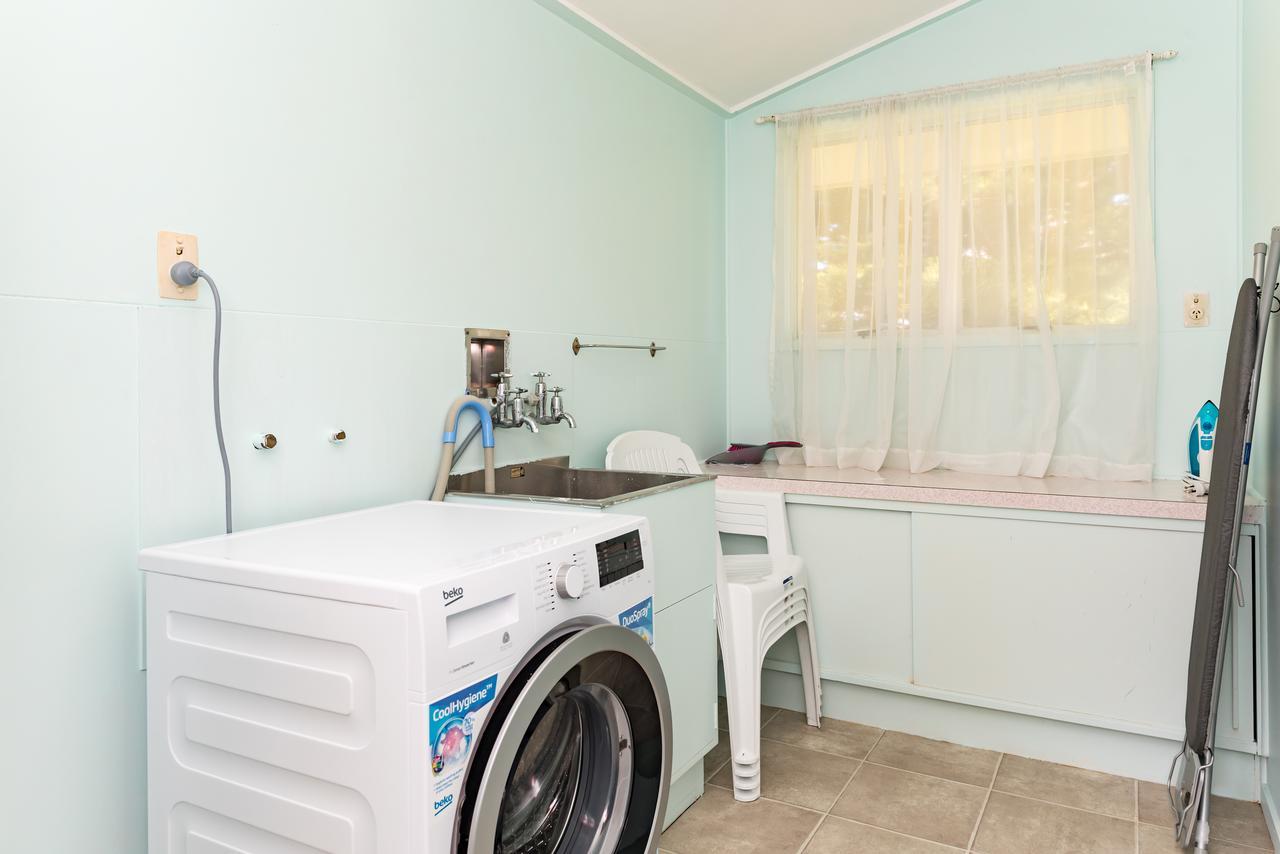 Waitangi Beach House 외부 사진
